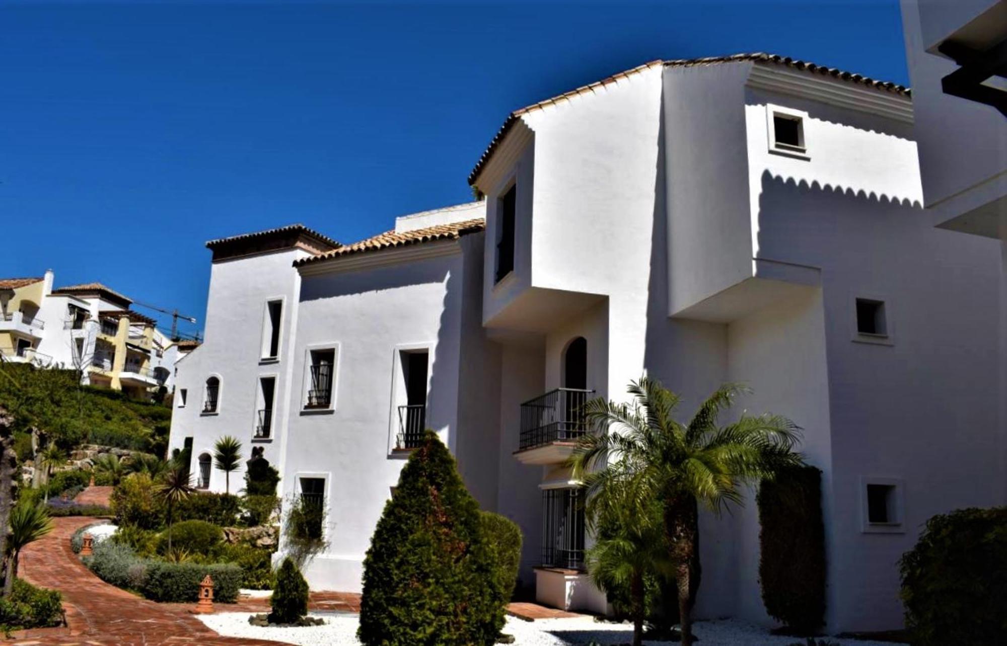 Superior 3Br Golfla Apartment Minutes From Puerto Banus & Marbella Malaga Bagian luar foto